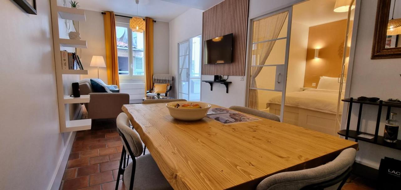 Charming Appartement In Vieux Νίκαια Εξωτερικό φωτογραφία